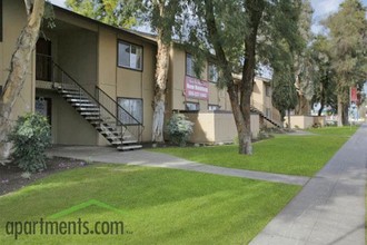 Canyon del Sol in Fresno, CA - Foto de edificio - Building Photo