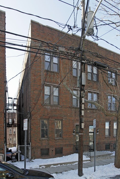 239 Lexington Ave in Jersey City, NJ - Building Photo