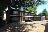 334 SE 27th Ave in Portland, OR - Foto de edificio - Building Photo