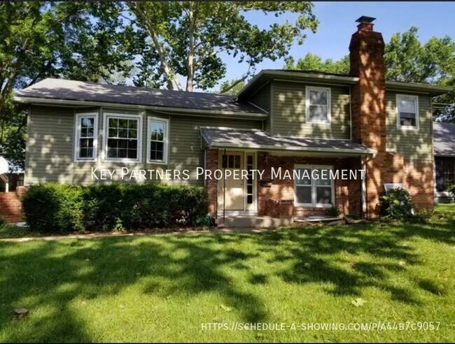 property at 9514 Glenwood St