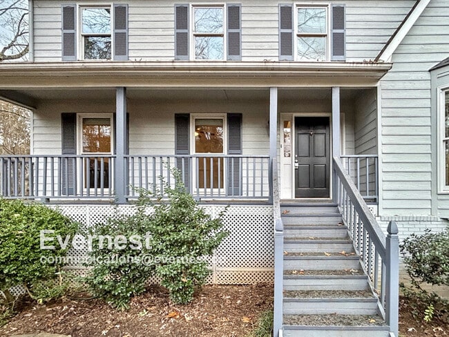 405 Revere Ct in Woodstock, GA - Foto de edificio - Building Photo