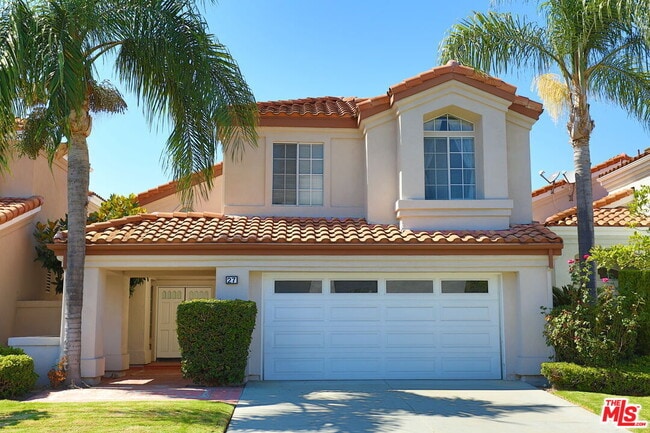 property at 27 Comiso