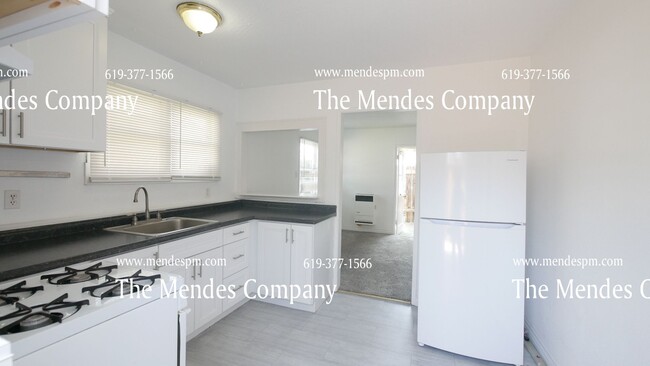 2944 1/2 Felton St in San Diego, CA - Foto de edificio - Building Photo