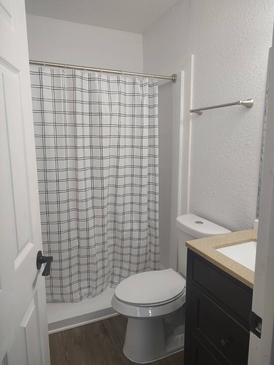 4101 Canoe Creek Rd in St. Cloud, FL - Building Photo