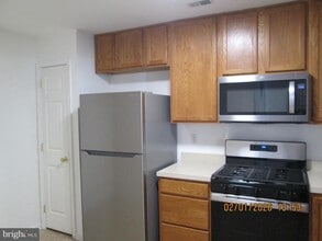 5002 Baltimore Dr in Evesham, NJ - Foto de edificio - Building Photo