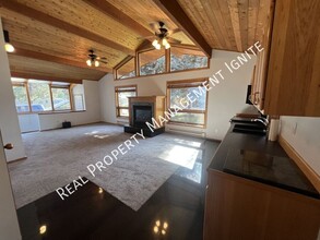 1782 SW Forest Ridge Ave in Bend, OR - Building Photo - Building Photo