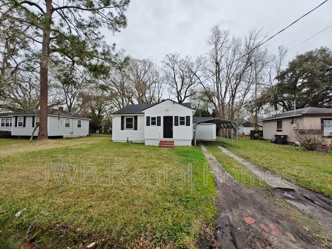 property at 3519 Hibiscus St