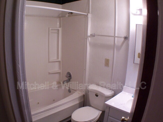 8630 Howell Dr in Jacksonville, FL - Building Photo - Building Photo