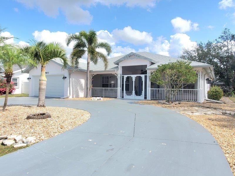 25877 Aysen Dr in Punta Gorda, FL - Building Photo