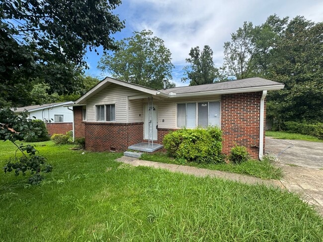 property at 1105 Roebuck Lawn Dr