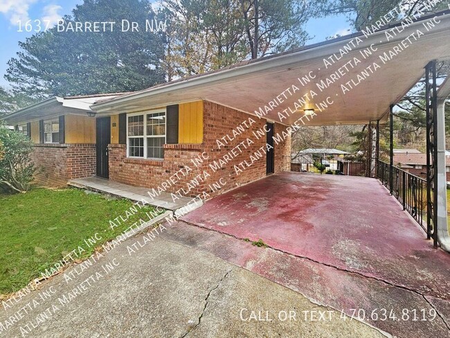 1637 Barrett Dr NW in Atlanta, GA - Building Photo - Building Photo