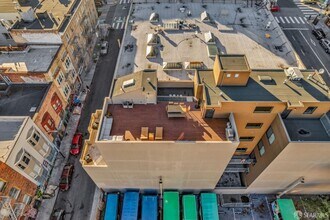1151 Sutter St in San Francisco, CA - Foto de edificio - Building Photo