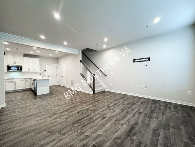 206 Park Central Ter in Manassas Park, VA - Building Photo - Building Photo