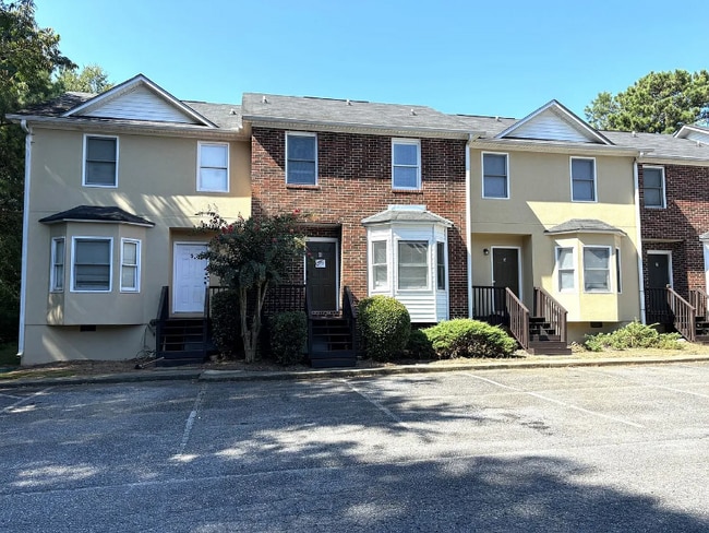 127 Barrington Dr, Unit 5 in Athens, GA - Building Photo - Building Photo
