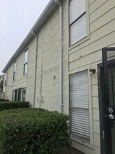 8714 Village of Fondren in Houston, TX - Building Photo - Building Photo