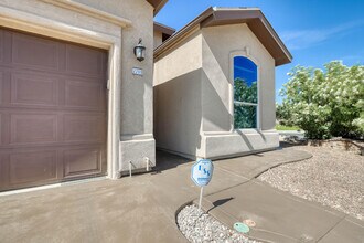 7701 Maple Landing Court in El Paso, TX - Foto de edificio - Building Photo