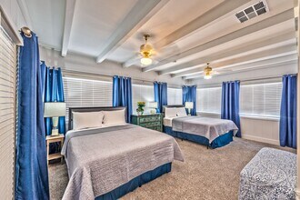 800 Canosa Ave in Las Vegas, NV - Building Photo - Building Photo