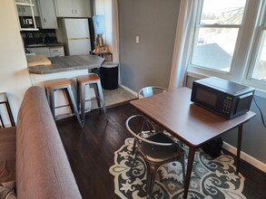 1115 9 1/2 Ave SE, Unit 2 in Rochester, MN - Foto de edificio - Building Photo