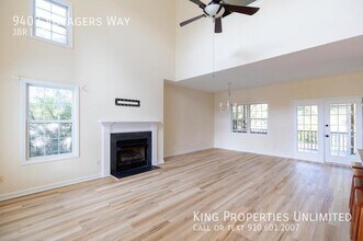 9407 Voyagers Way in Wilmington, NC - Foto de edificio - Building Photo