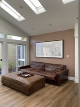 19311 Sierra Inez Rd in Irvine, CA - Building Photo - Building Photo