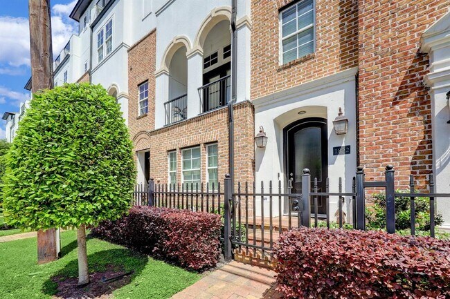 property at 1822 Dart St