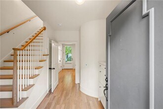 689 Fraser St SE in Atlanta, GA - Building Photo - Building Photo