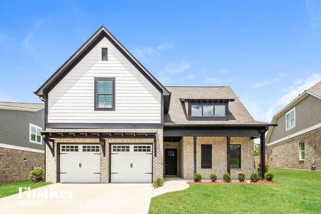 property at 1433 Woodridge Pl