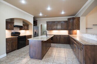 4915 Lehigh St in Lubbock, TX - Building Photo - Building Photo