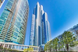 1211 S Prairie Ave in Chicago, IL - Building Photo
