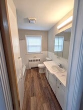 535 Manville Rd in Woonsocket, RI - Building Photo - Building Photo