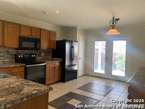 119 Cedron Chase in San Antonio, TX - Building Photo - Building Photo
