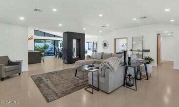 3420 E Oregon Ave in Phoenix, AZ - Building Photo - Building Photo