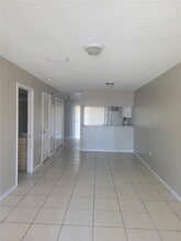 3102 Enclave Ct in Kissimmee, FL - Building Photo - Building Photo