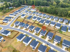 5947 Green Ash Ct in Braselton, GA - Foto de edificio - Building Photo