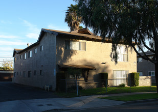 1757 W Sumac Ln in Anaheim, CA - Building Photo - Building Photo