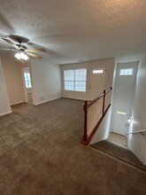 1114-1120 Ekstam in Bloomington, IL - Building Photo - Interior Photo