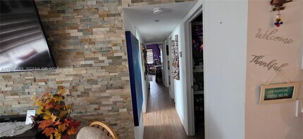 70 NE 202nd Terrace in Miami Gardens, FL - Building Photo - Building Photo