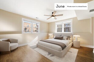 Room in Shared 4 bed/2 bath home in Chicago, IL - Building Photo