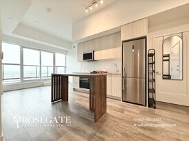 20 Deans Dr in Toronto, ON - Building Photo