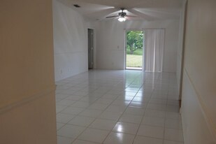 3597 Miramontes Cir in Wellington, FL - Building Photo