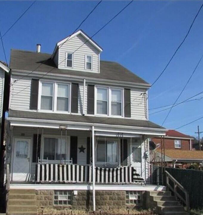 941 Cypress Aly, Unit 941-943 in Glassport, PA - Building Photo