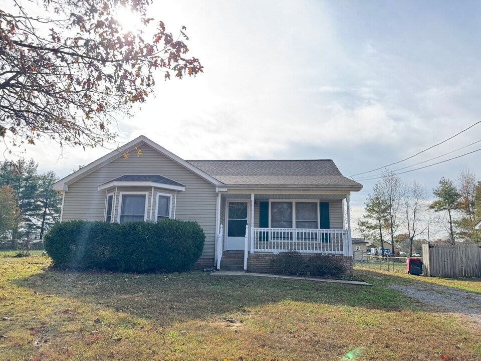 212 Bob White Dr in Clarksville, TN - Building Photo