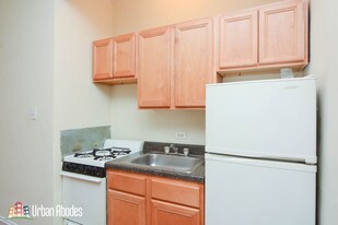 4542 N Damen Ave, Unit M04B in Chicago, IL - Building Photo - Building Photo