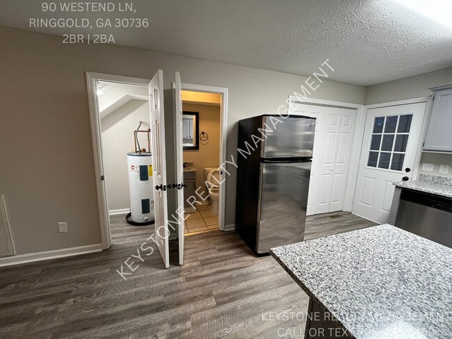 90 Westend Ln in Ringgold, GA - Foto de edificio - Building Photo