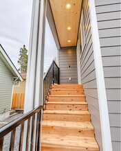 2106 Oakes Ave in Everett, WA - Building Photo - Building Photo