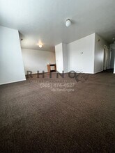 4866 W 4780 S in Kearns, UT - Building Photo - Building Photo