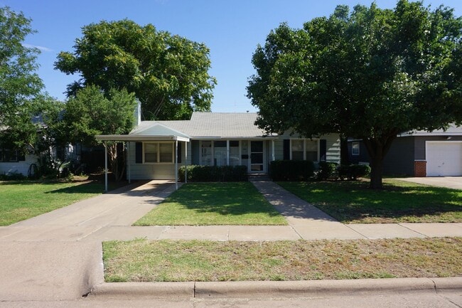 property at 3514 26th St