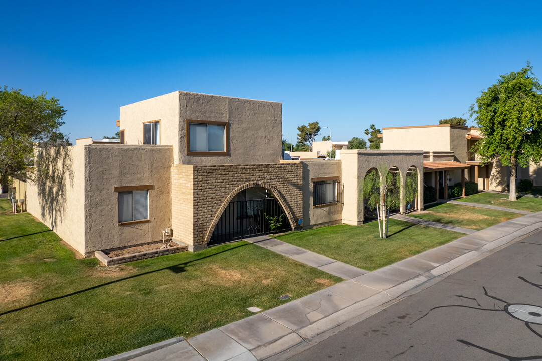 1634 E Dunbar Dr in Tempe, AZ - Foto de edificio