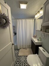 34 Sunset Rd, Unit 2 in Somerville, MA - Building Photo - Building Photo