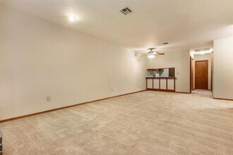 231 Barrett Pl in Edmond, OK - Building Photo - Building Photo